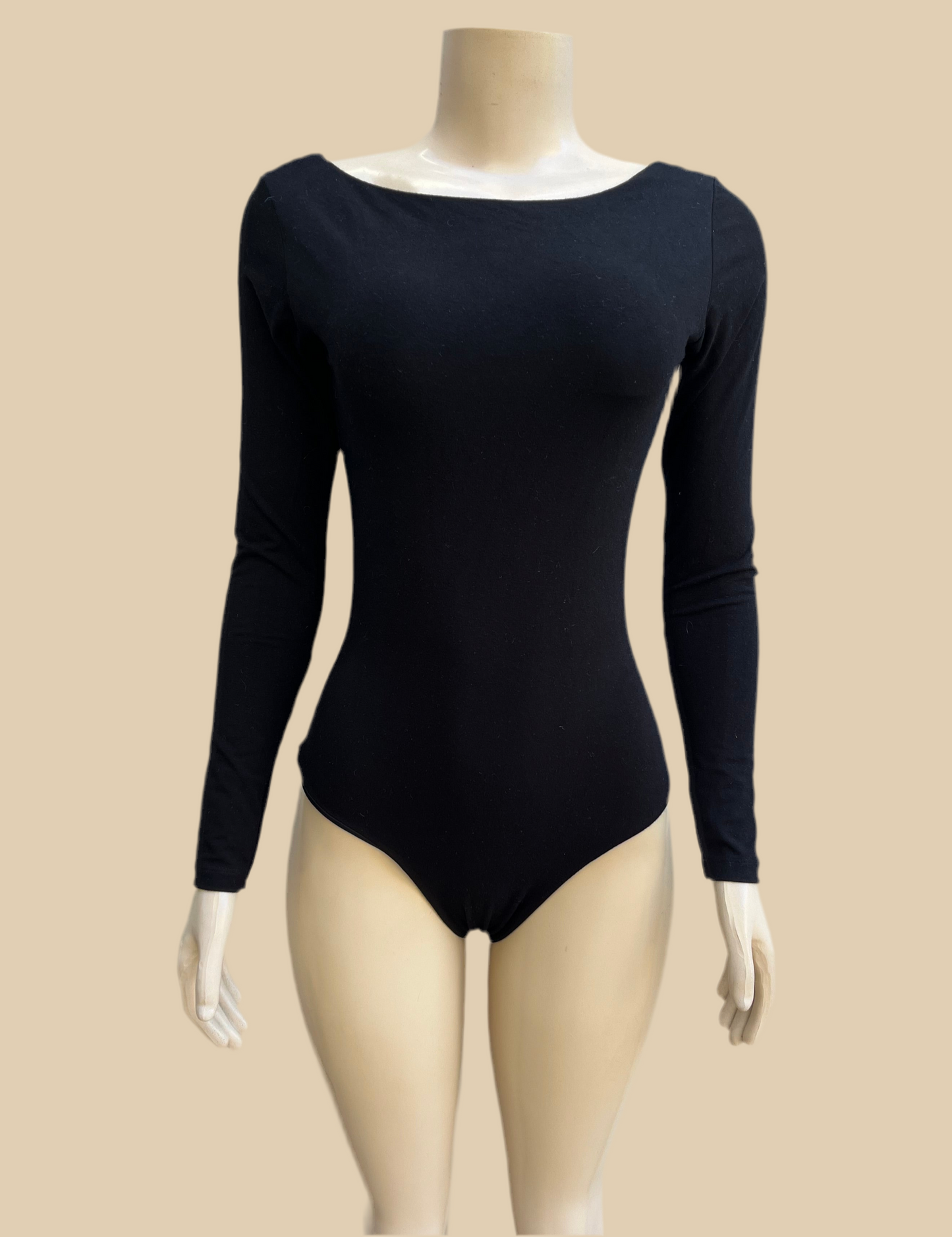 BODY V BACK BLACK