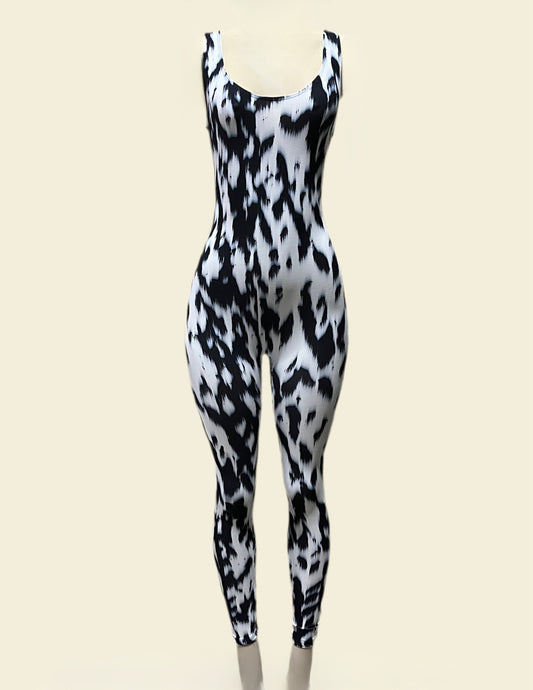 JUMPSUIT BACK V MATRIX