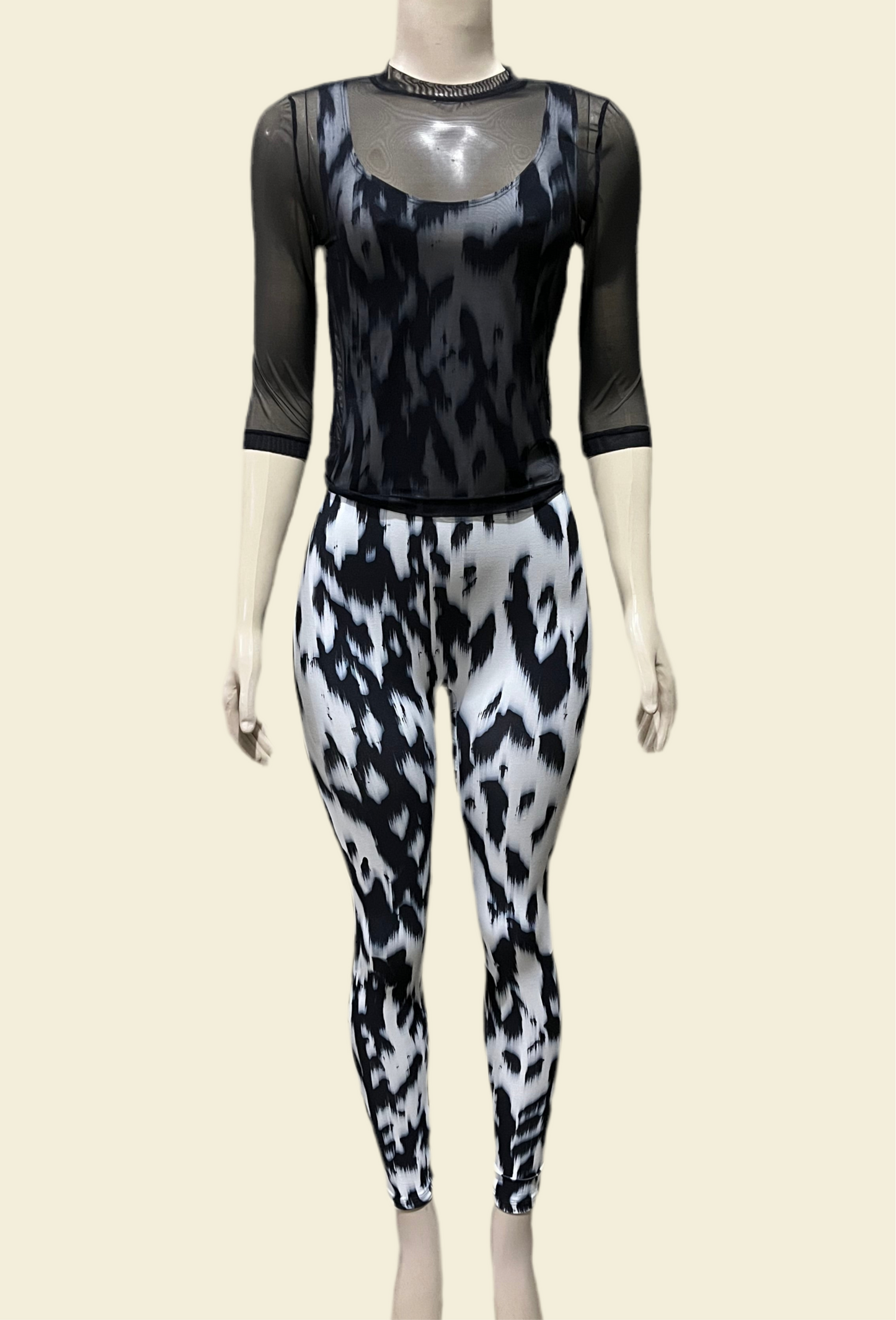 JUMPSUIT BACK V MATRIX