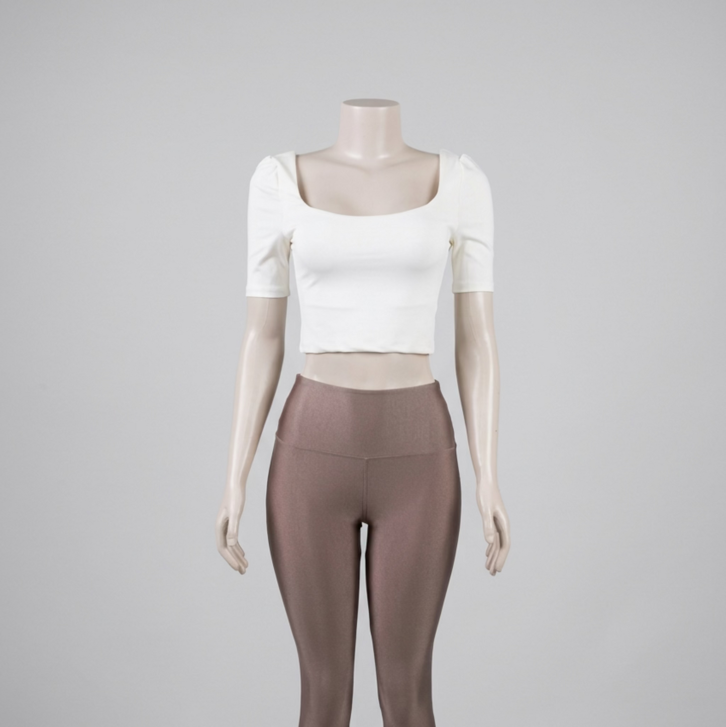 CROPPED CUADRADO MANGA 3/4 PERLA